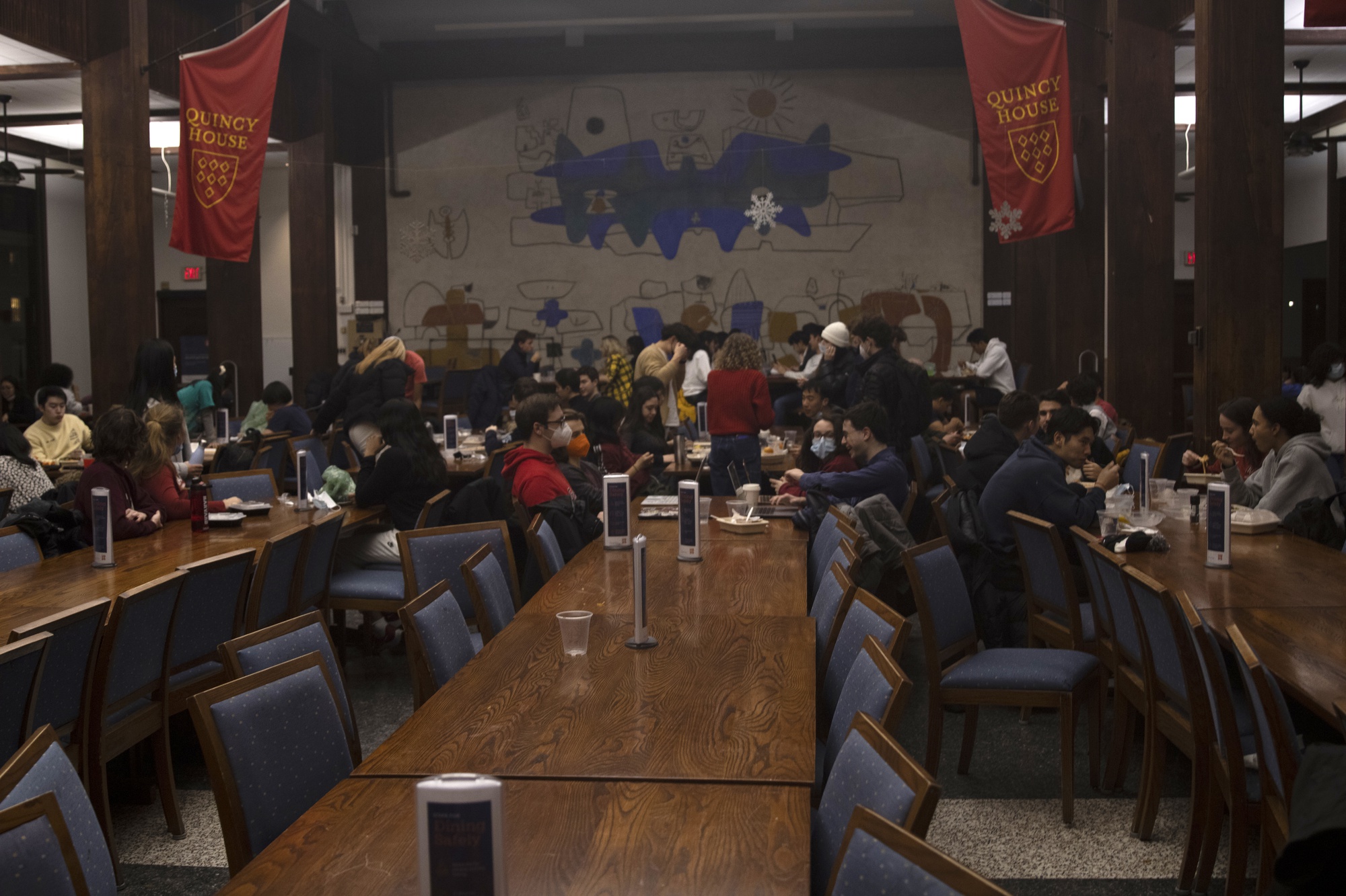 Harvard Dining Halls Return to Full Capacity as Omicron Wanes News