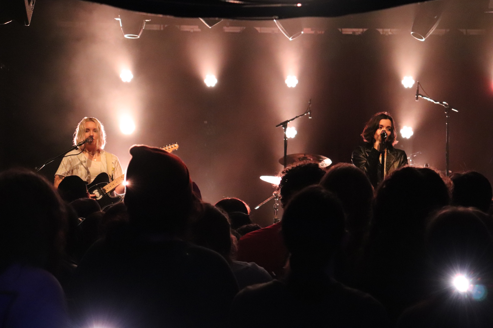 The Aces Concert Review: A Night to Break and Mend Hearts | Arts - Vimarsana News