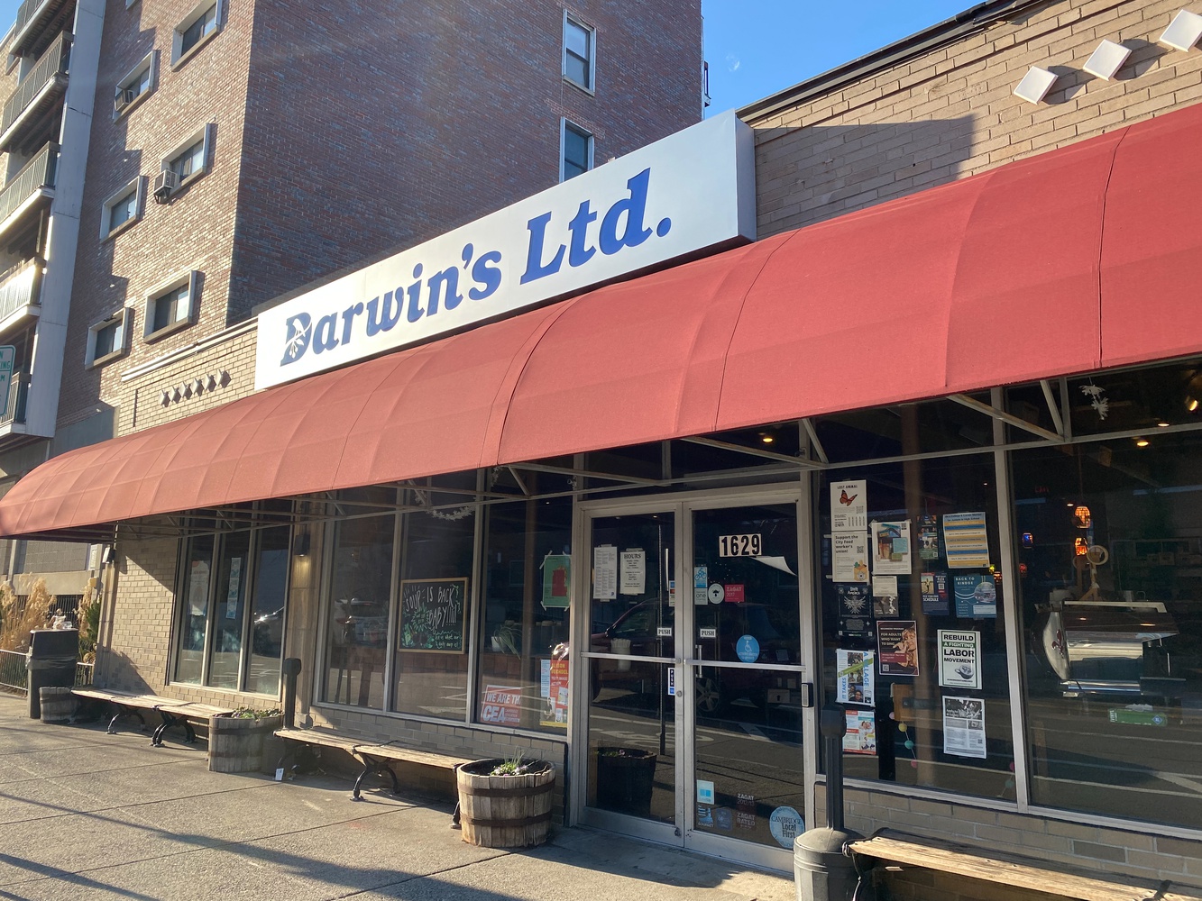 Darwin's Ltd Magazine The Harvard Crimson