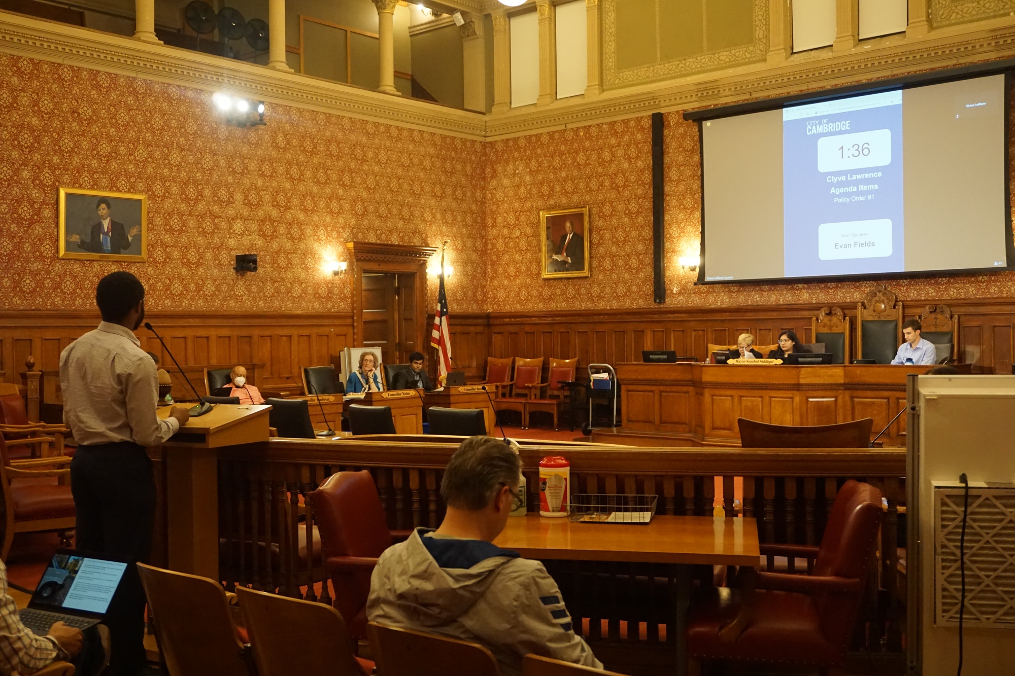 Cambridge May Soon Ban Right on Red | News | The Harvard Crimson - Vimarsana News