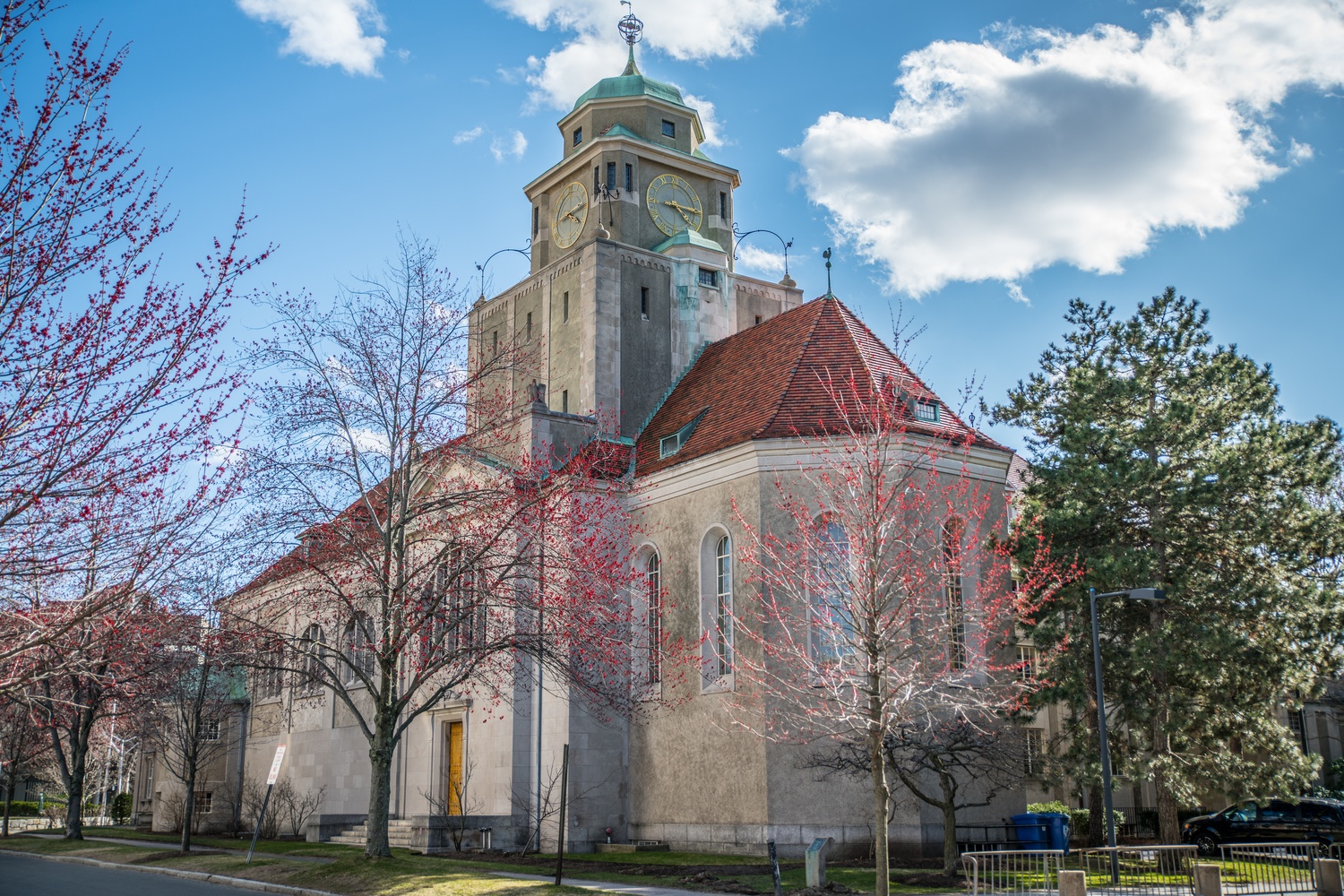 Adolphus Busch Hall is home to the Minda de Gunzburg Center for European Studies, which organized Tuesday's talk by Melanie Amann.