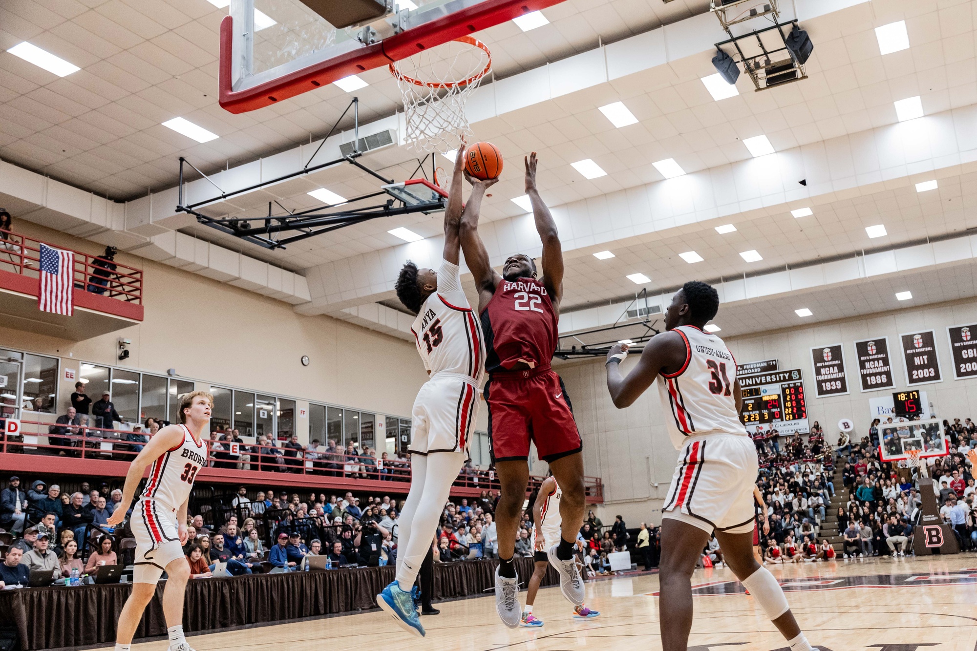 Men’s Basketball Tips Off Season with Crimson Madness Sports The