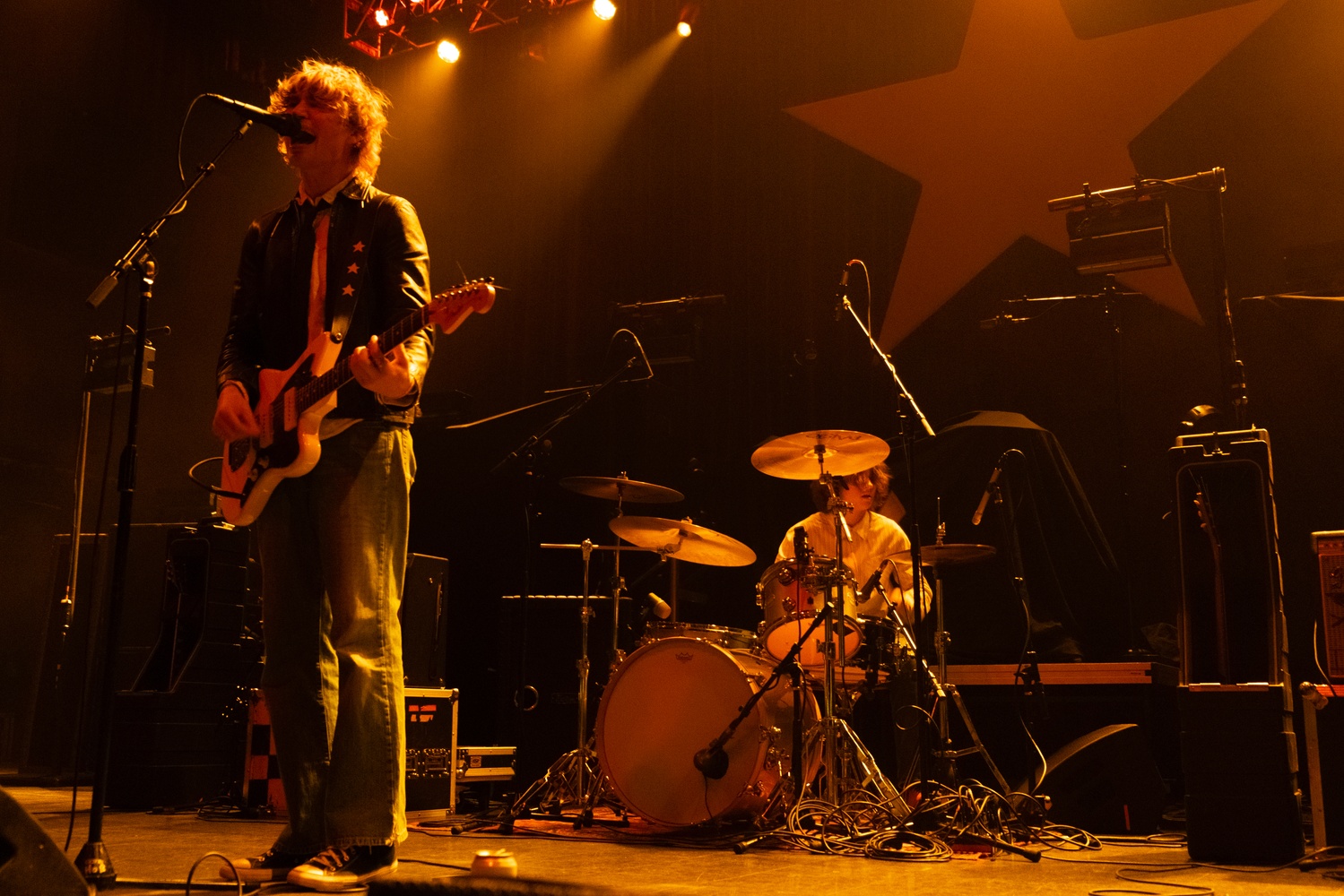 The rhythm only got faster and faster, with each member more and more focused on their respective instrument.