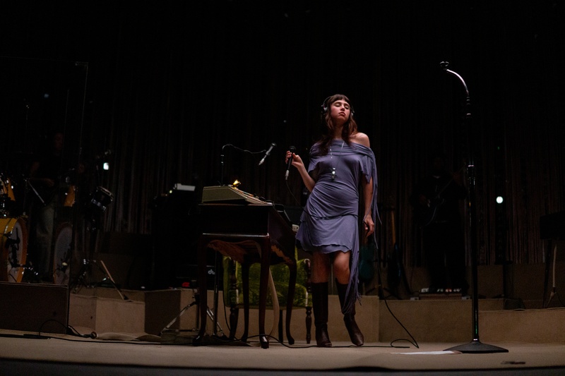 Clairo Roadrunner Dance