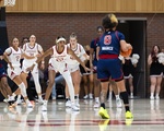 Women's Basketball Beats St. John's