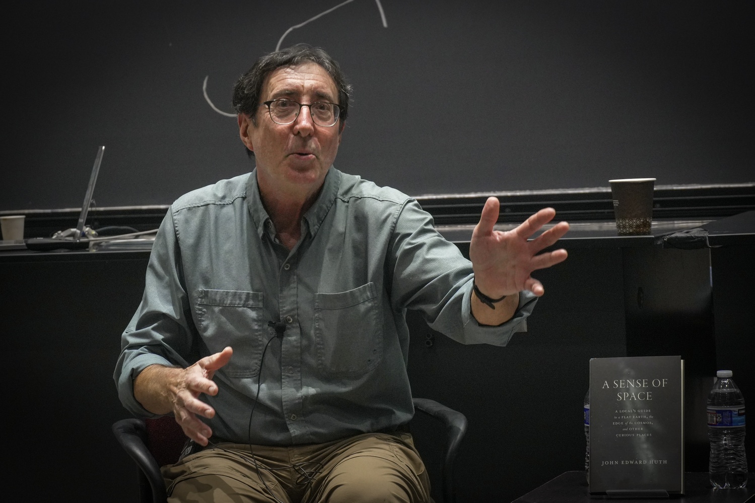 Professor John E. Huth and Dr. Jacob A. Barandes discuss Huth's new book "A Sense of Space" in the Science Center.