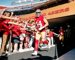 Kyle Juszczyk '13 Takes the Field for the San Francisco 49ers