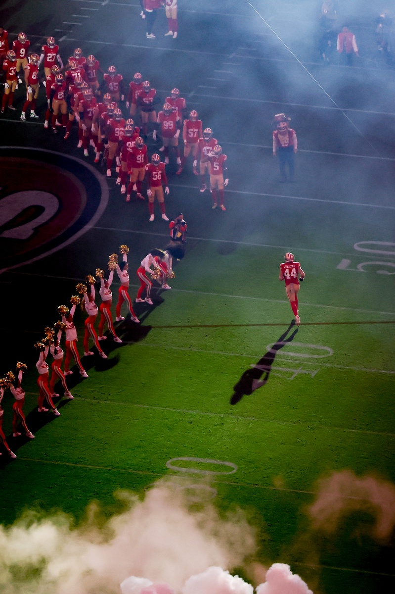 Kyle Juszczyk '13 Enters a Game for the San Francisco 49ers