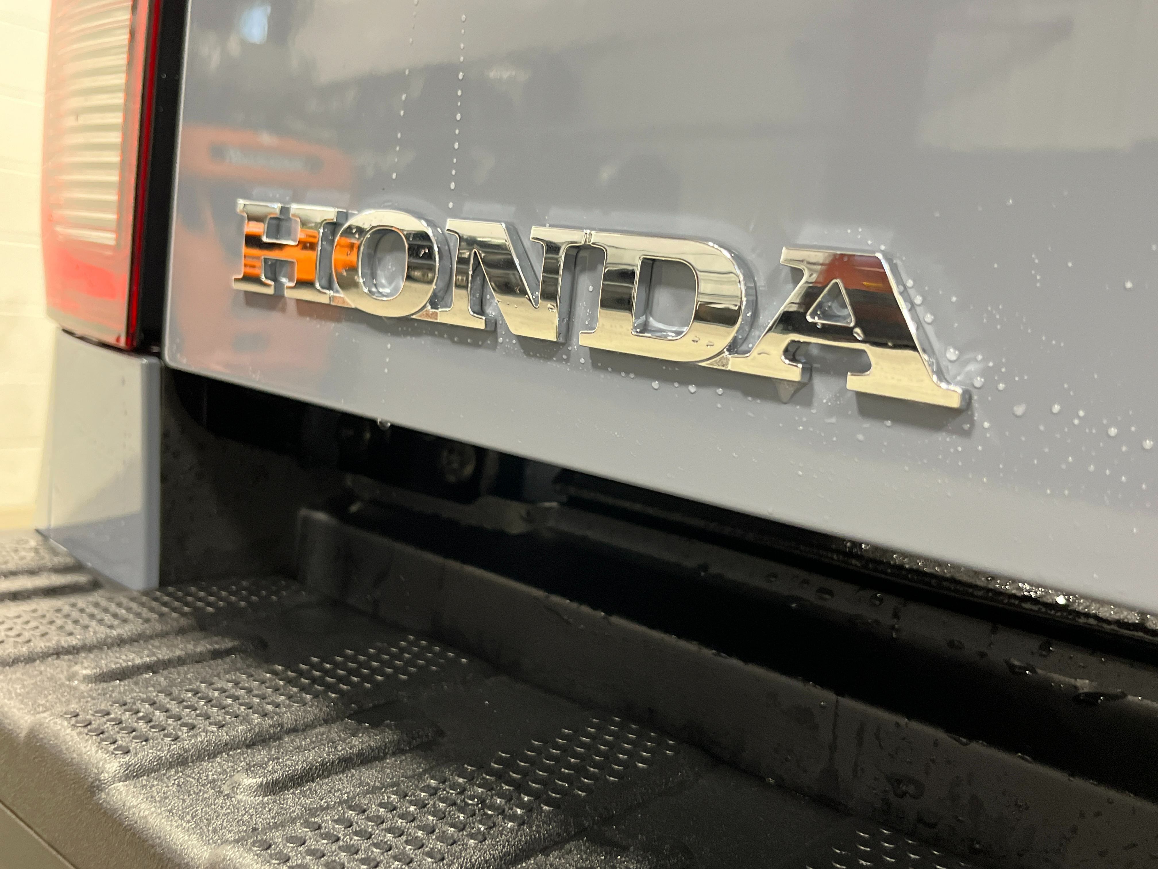 New 2026 Sonic Gray Pearl Honda RTL image 7
