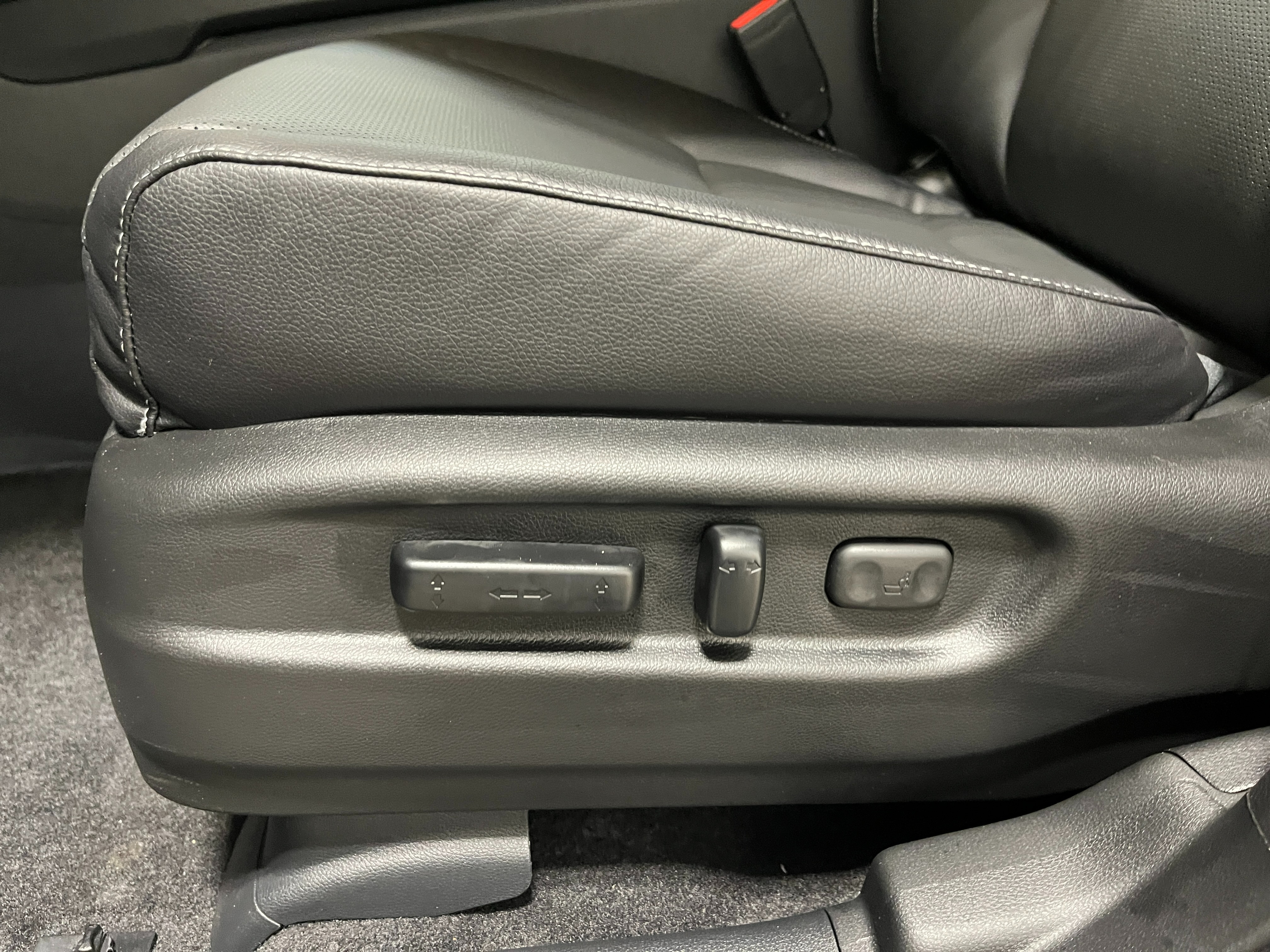 New 2026 Sonic Gray Pearl Honda RTL image 14