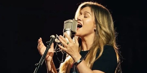 Kelly Clarkson