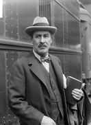 Howard Carter (archaeologist)