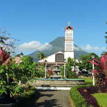 Shuttle from Puerto Viejo/Manzanillo to La Fortuna