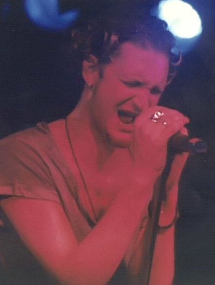 Layne Staley performing with Alice in Chains in 1992