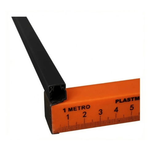 Canaleta PVC Preta 10X10X2000MM Com Fita Dupla Face - Alumbra 6266 Alumbra - imagem 2