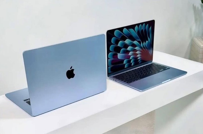 MacBook Apple M4 16/256SSD Azul 2024*