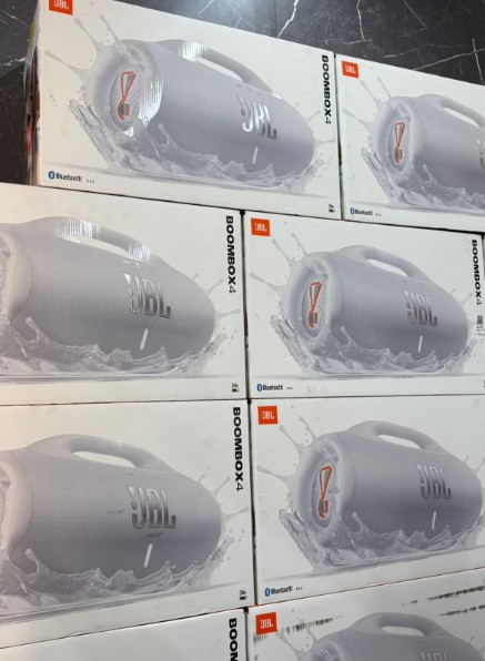 Caixa de Som Bluetooth JBL Boombox 4 BRANCA