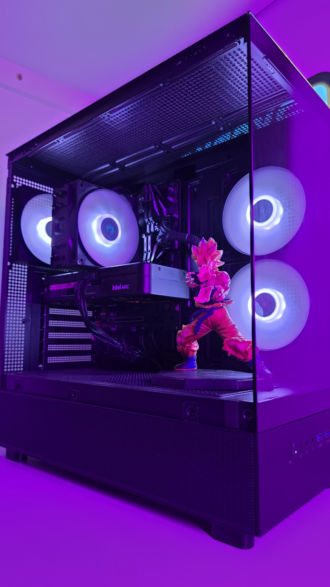 PC COMPUTADOR GAMER (SEMINOVO) | RYZEN 5 5600 | INTEL ARC B580 | 32GB RAM DDR4 3200MHZ | SSD 256GB | 2 HD 500GB | B550M | 650