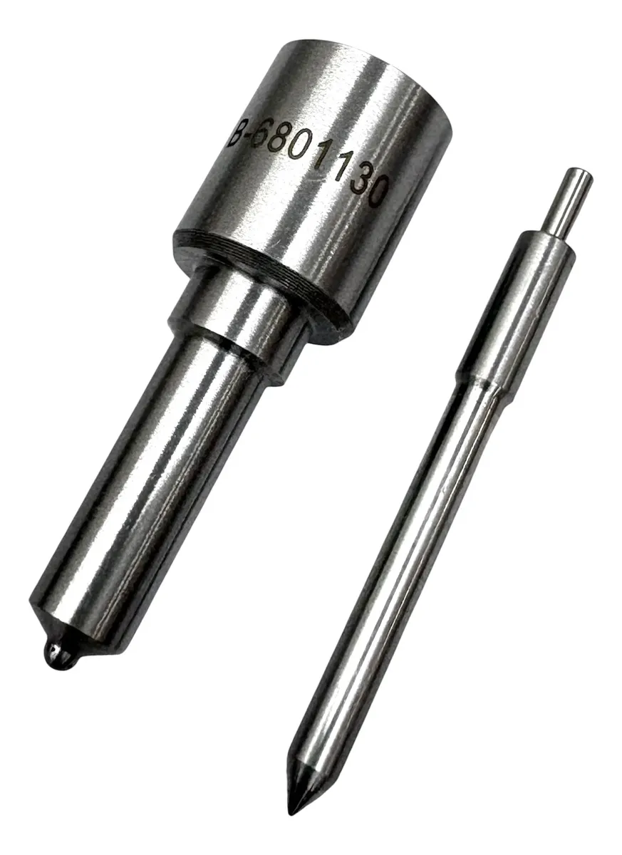 BICO INJETOR 6801130 / CASE RETROESCAVADEIRA 580H MOTOR CUMMINS 4B 3.9L / 4BT 3.9L