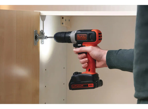Furadeira parafusadeira bivolt BCD702C1 Black&Decker
