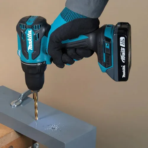 Parafusadeira/furadeira impacto + DC18RC + BL183 DHP490Z Makita