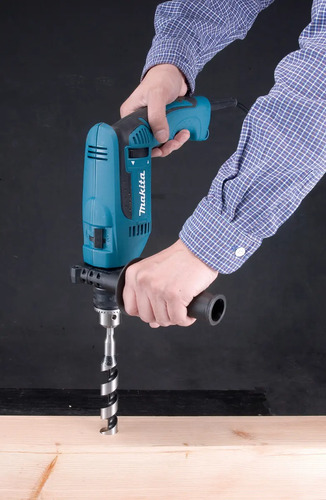 Furadeira de impacto 16mm (5/8 pol.) HP1640-220v Makita