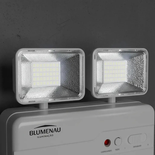 Luminária de emergência led 2 faróis 5w Branco