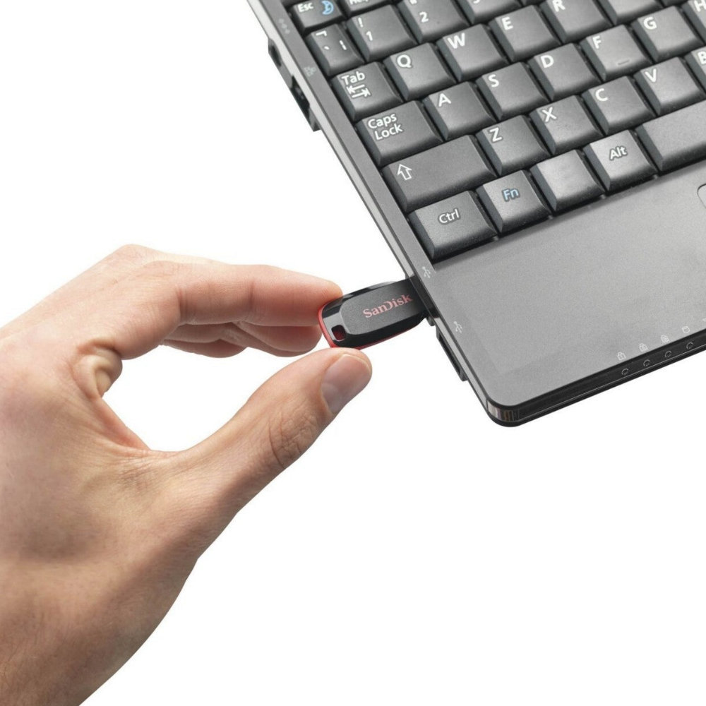 Detalhe Lateral Pen Drive SanDisk Cruzer Blade