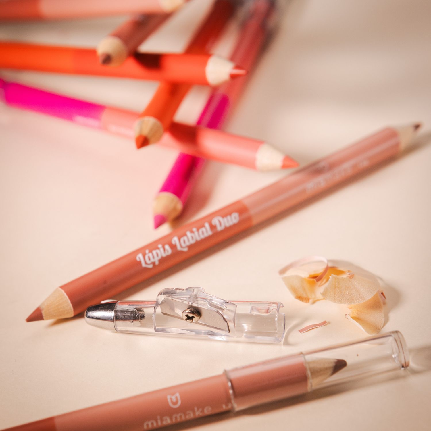 LÁPIS LABIAL DUO HORA DO CHÁ MIA MAKE ROSA