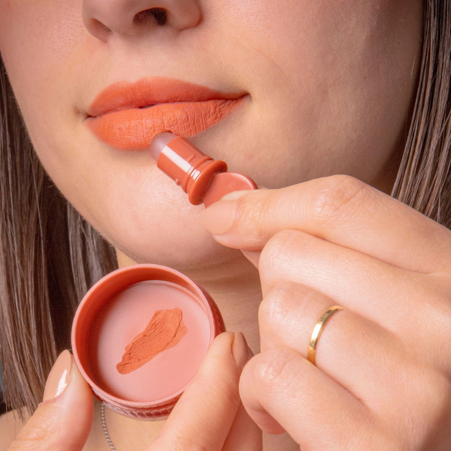 LIP MOUSSE VELVET PEACH ME UP! Mia Make Cor 2