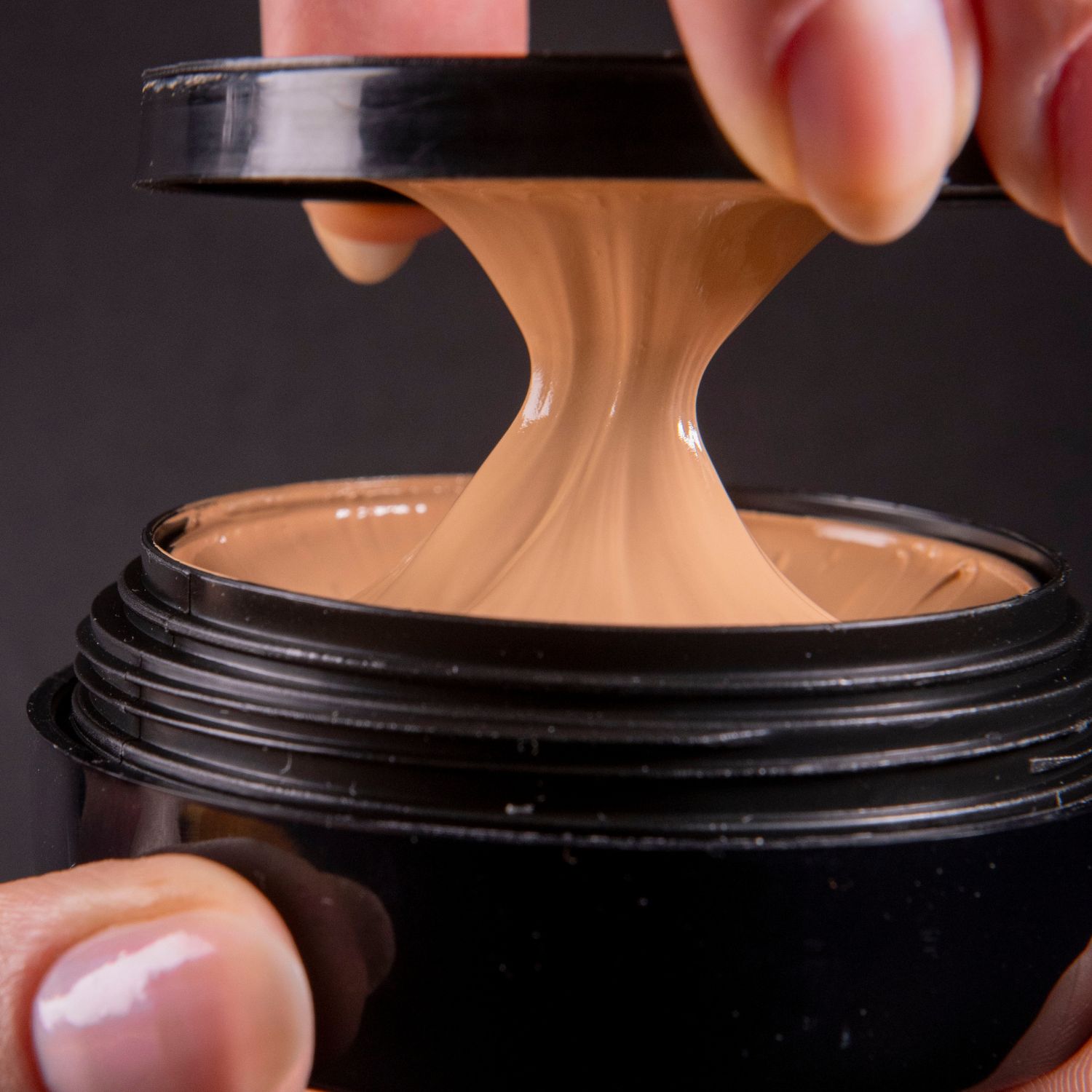 Base Mousse Mia Make com Esponja Aplicadora - Cor 6