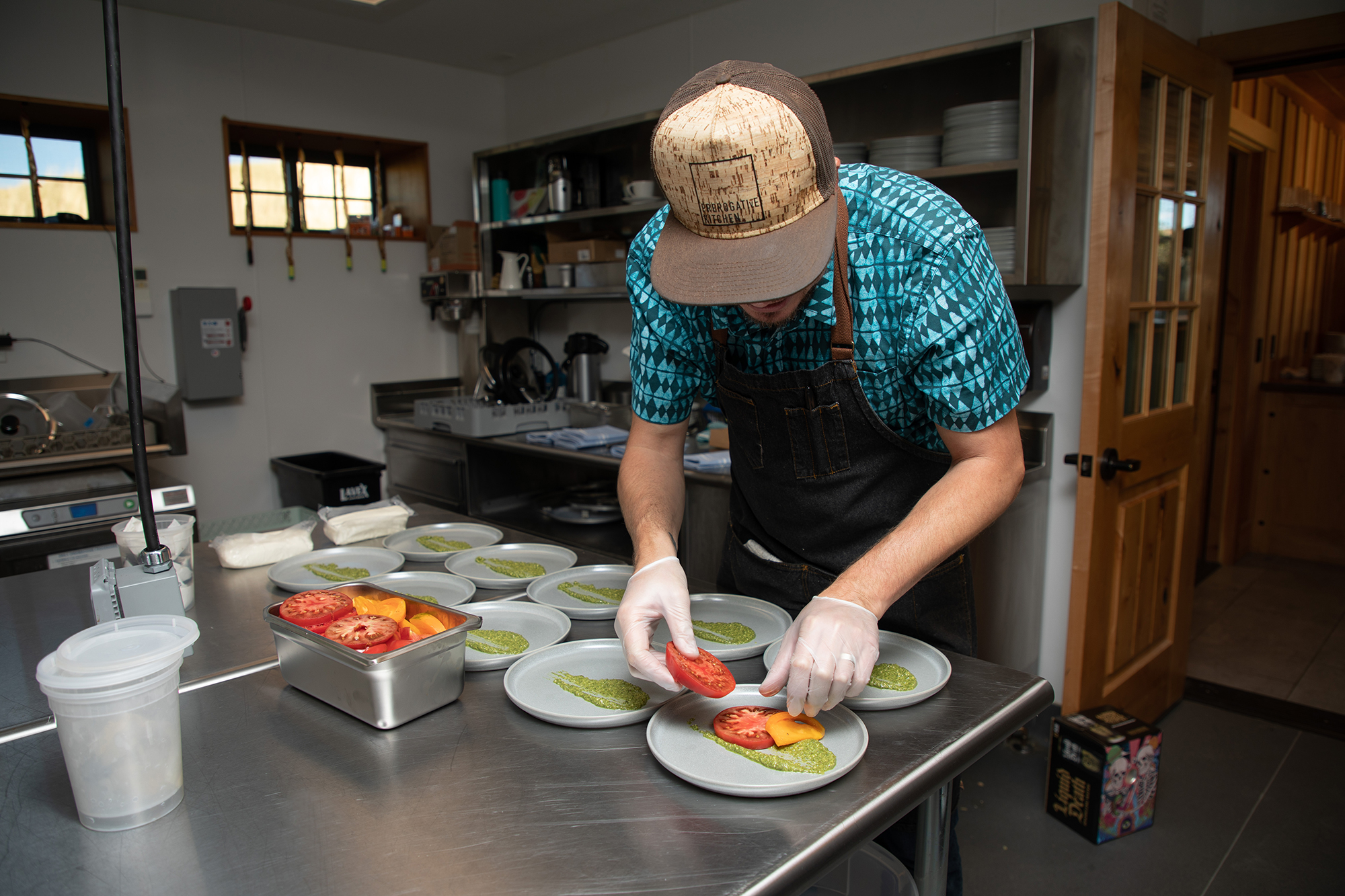 Jobs_KitchenAssistant_20220923-25_12A4648_KevinKinzley_2000w.jpg