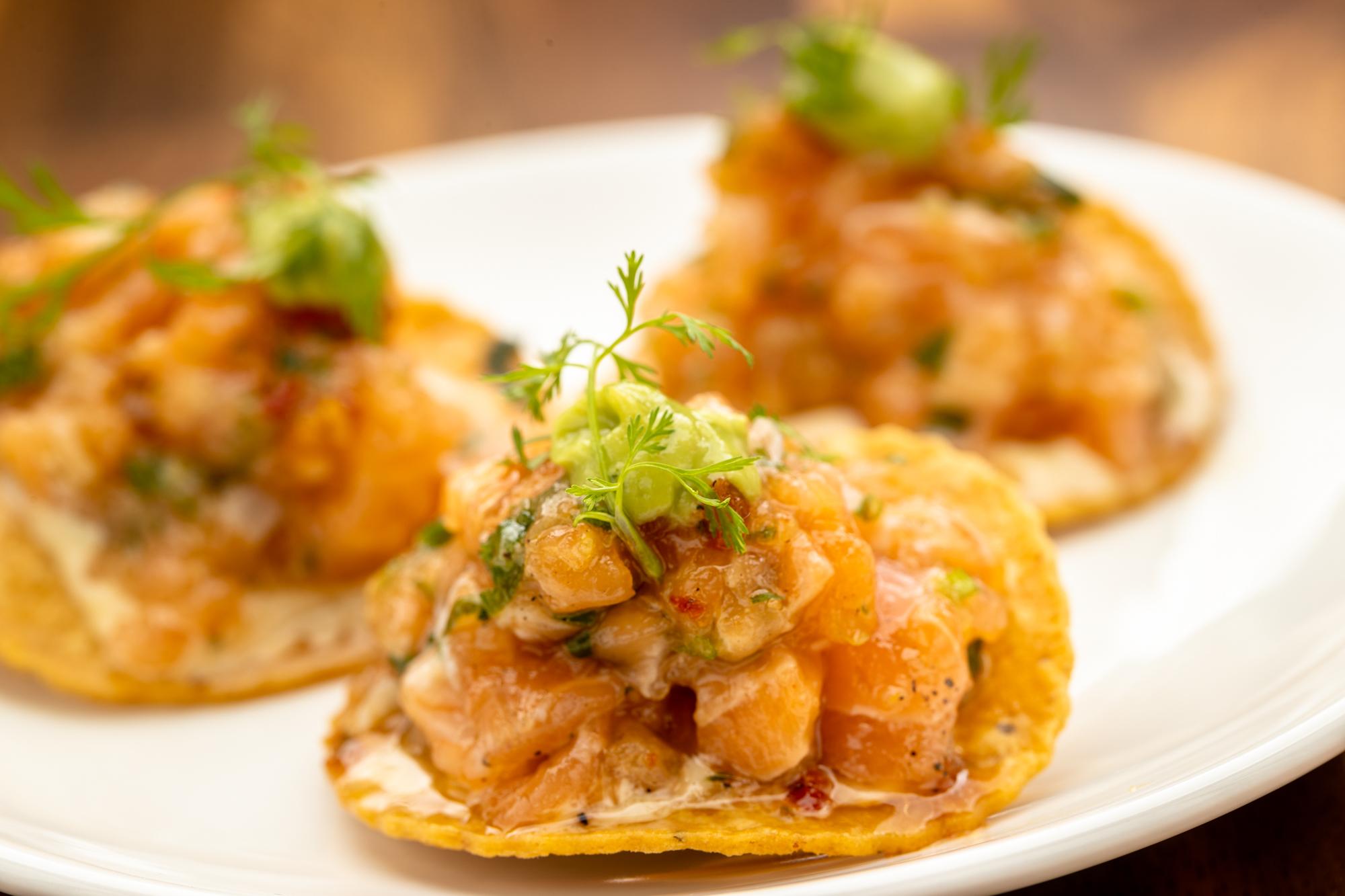 Tostadas de Salmon