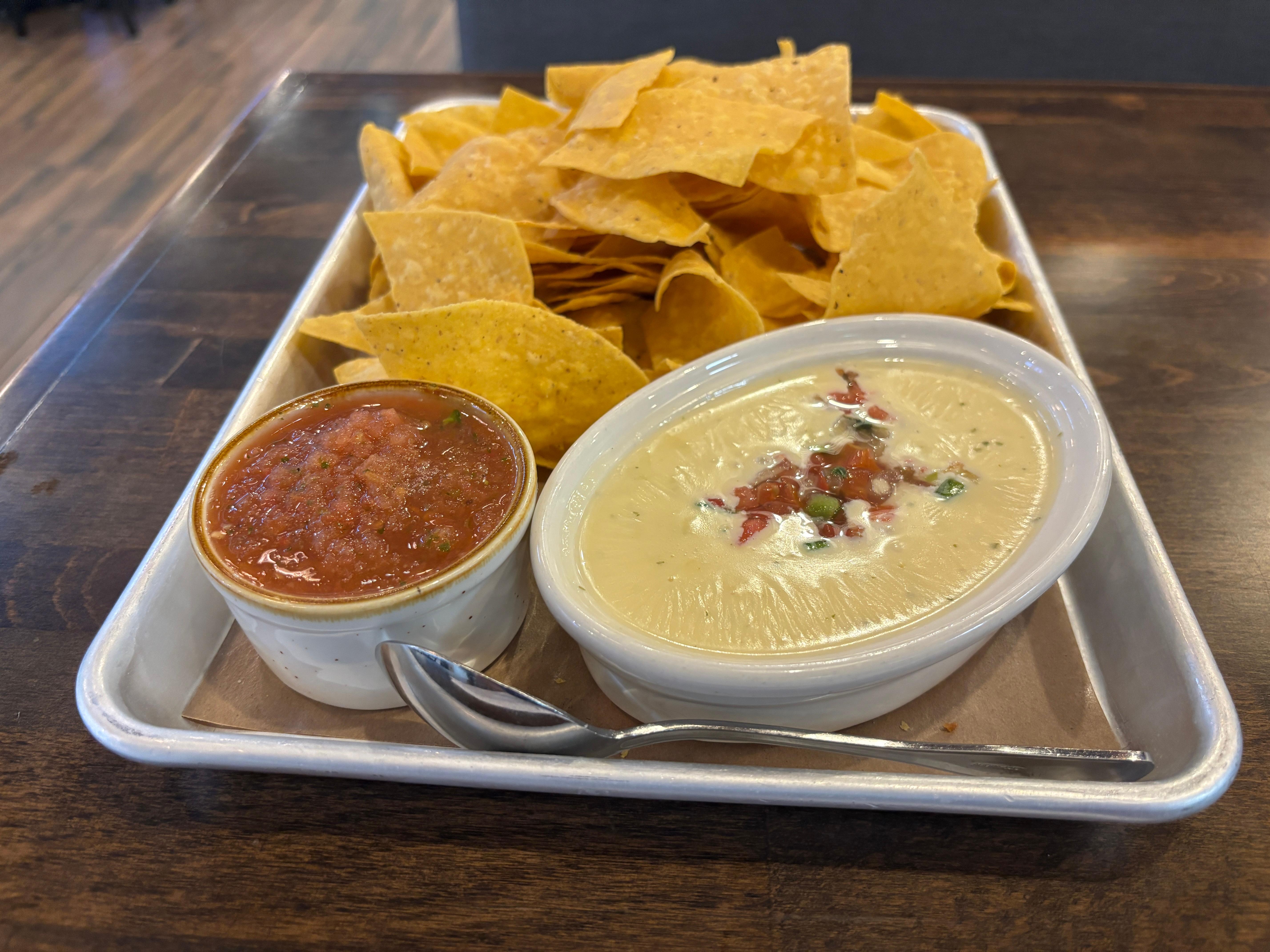 HOUSE QUESO & SALSA