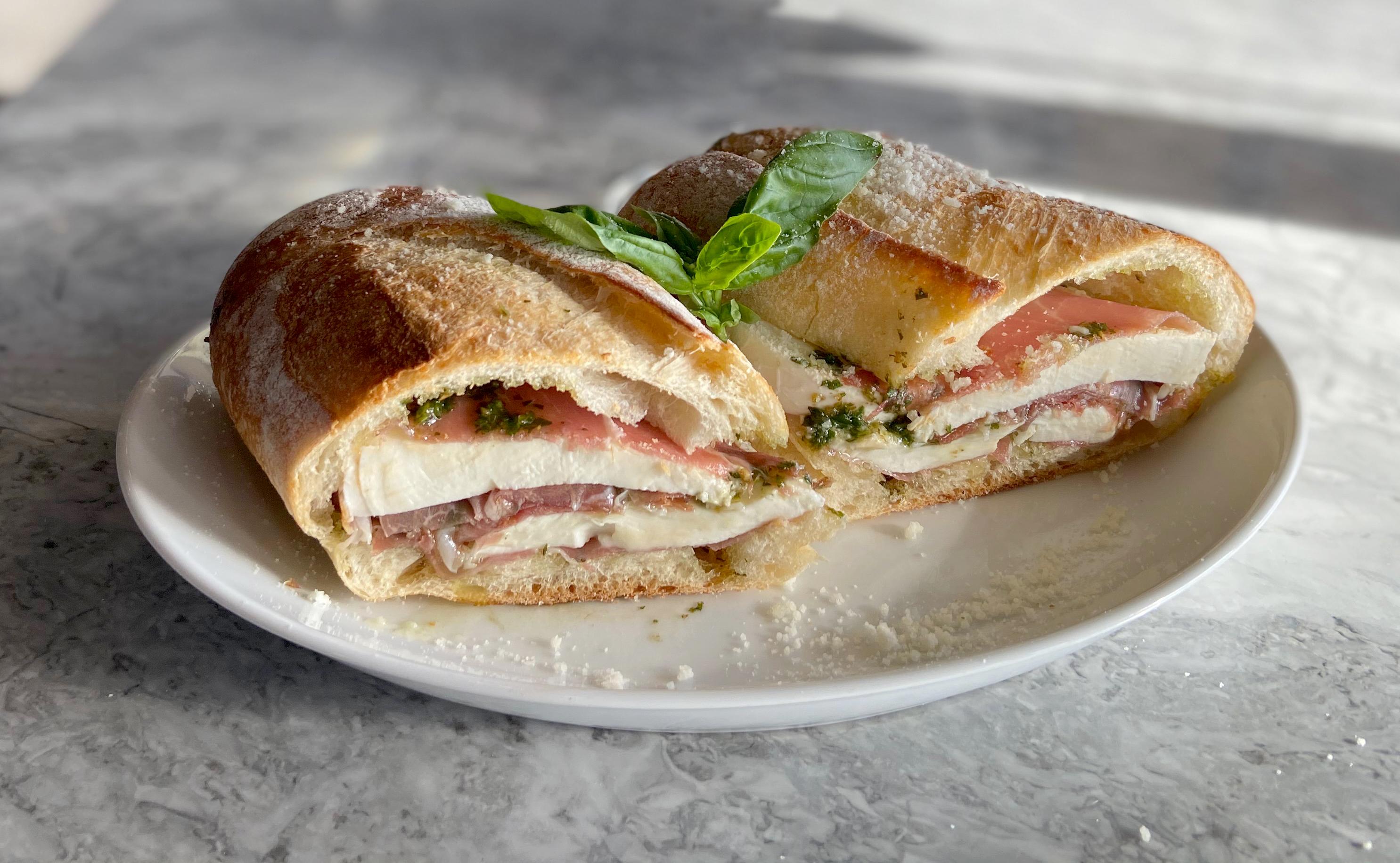 Mozzarella & Prosciutto Sandwich