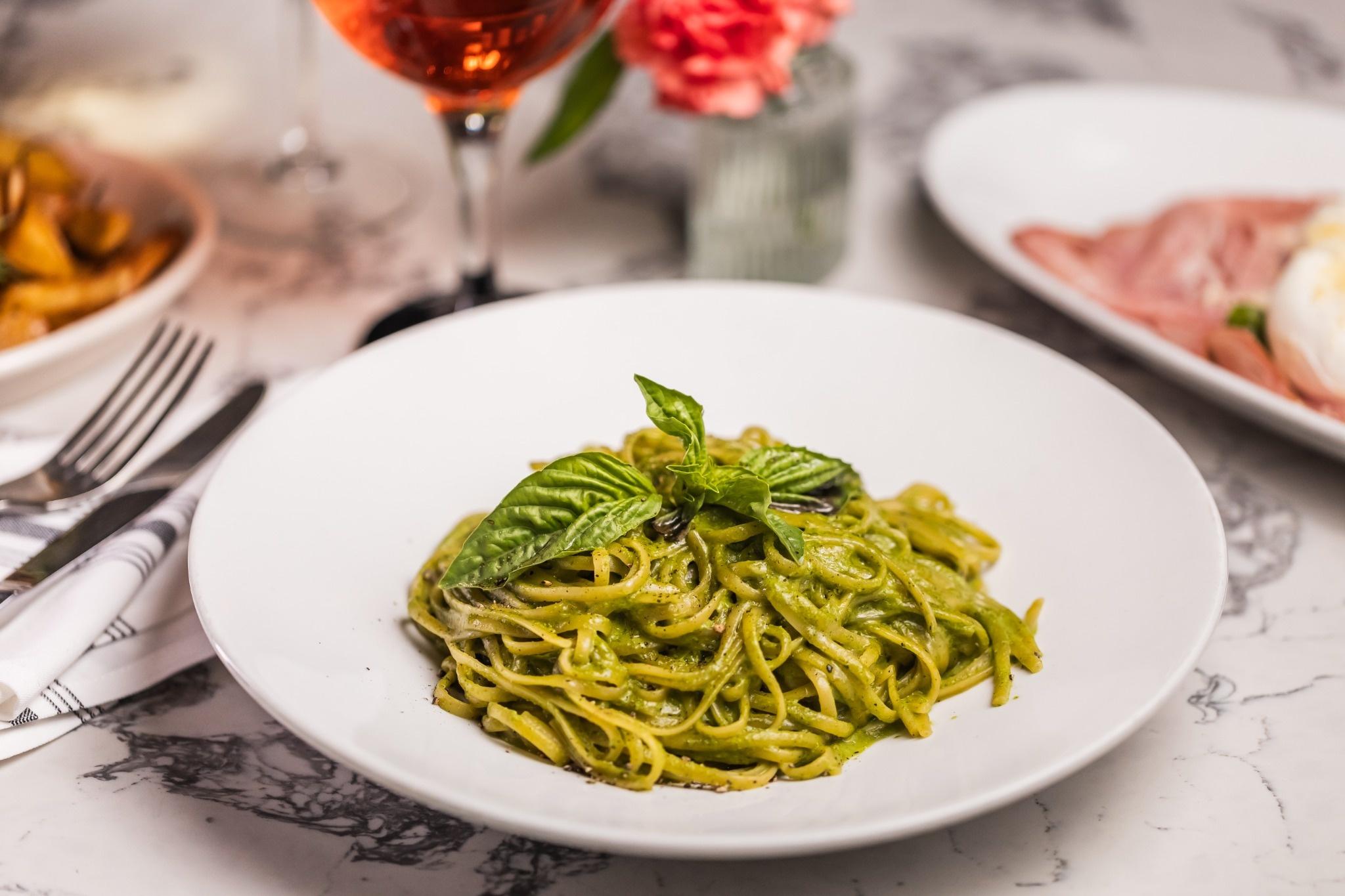 LINGUINE AL PESTO