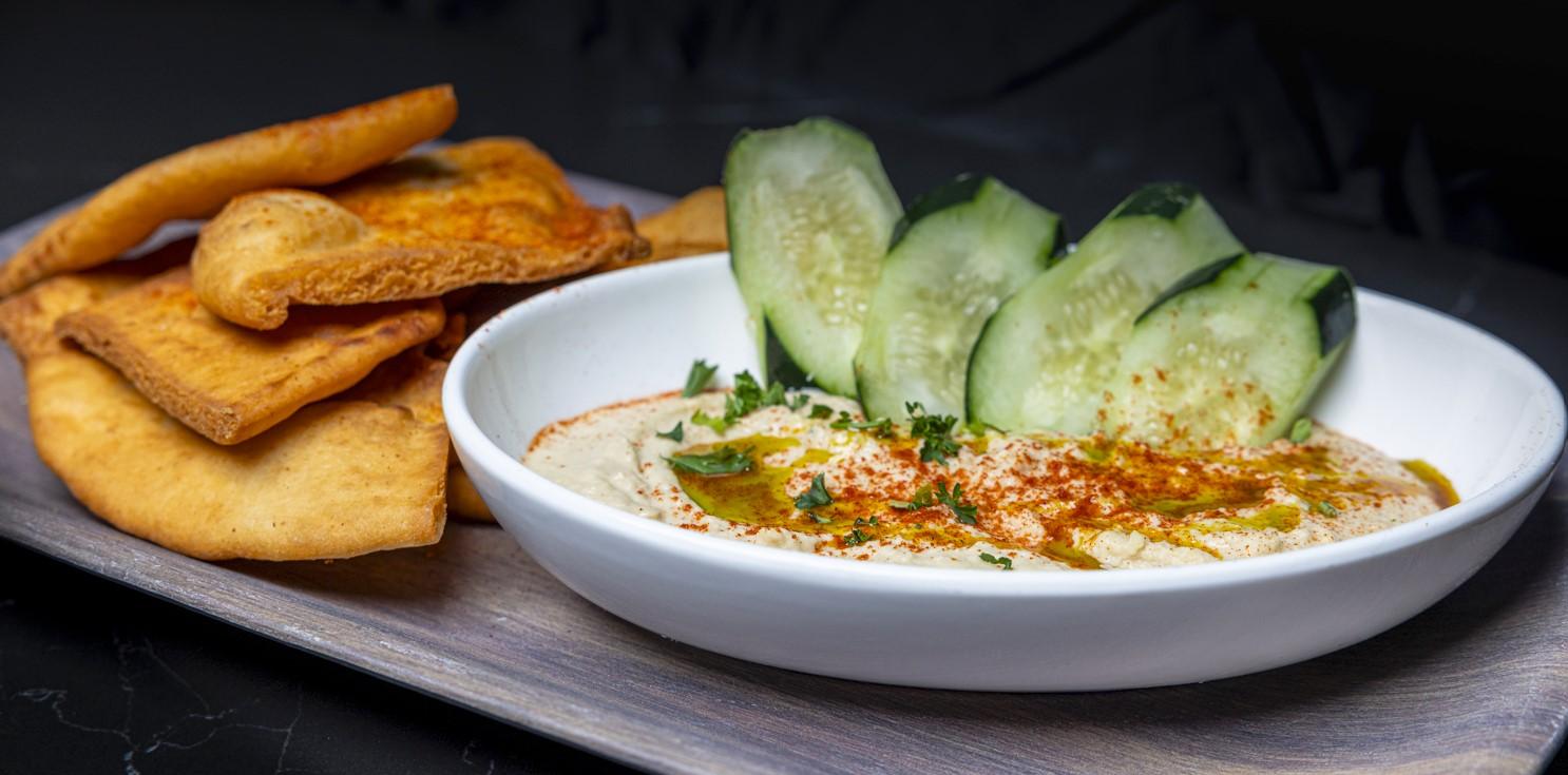 Pyramus Hummus