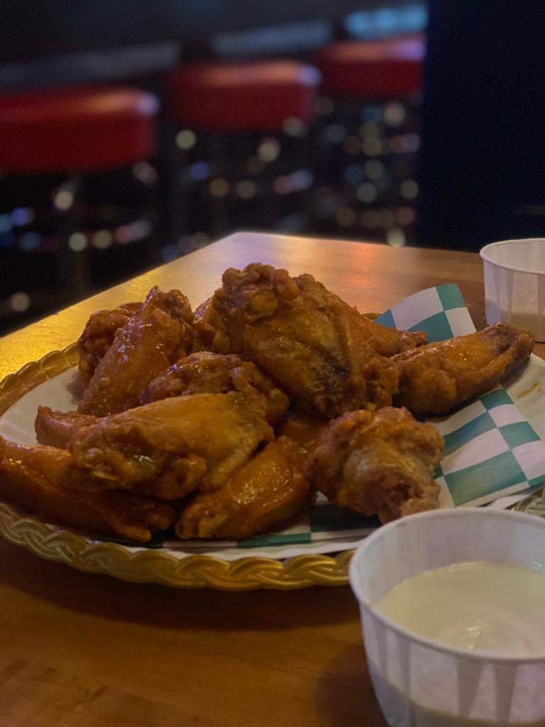 Six Buffalo Wings with Blue Cheese Dip (Hot Buttered Classic) (6)