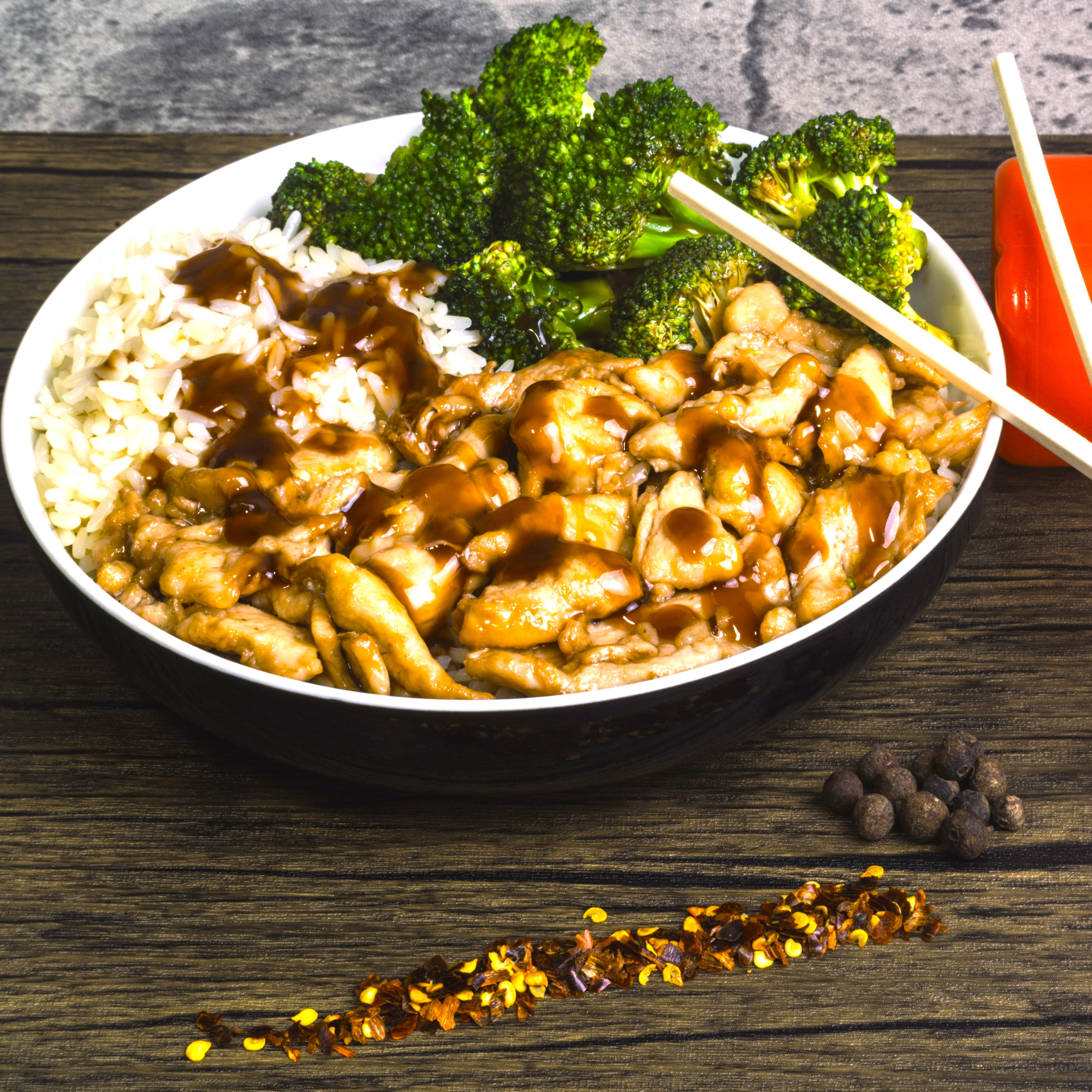 CHICKEN AND BROCCOLI