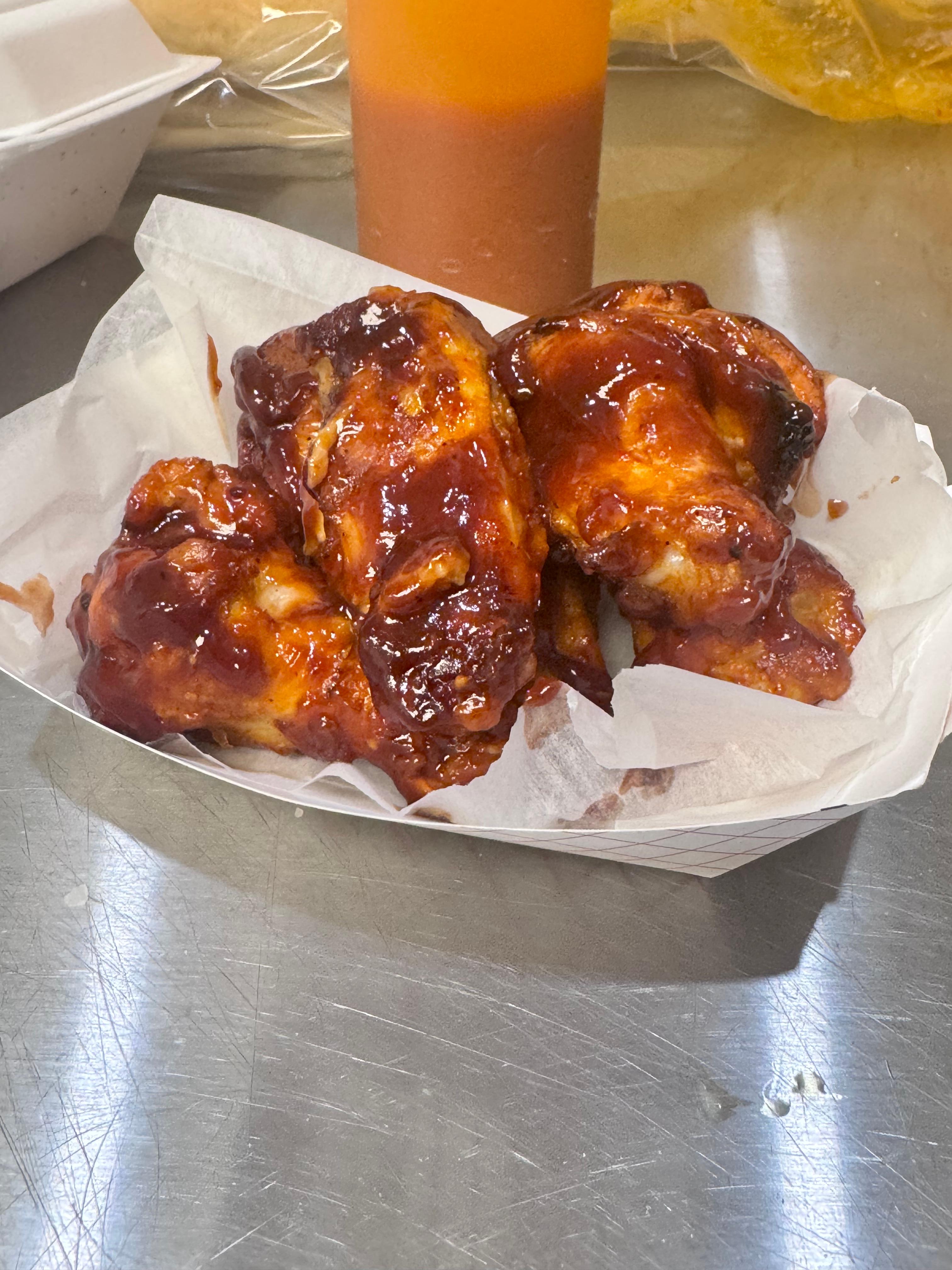 6 Spicy BBQ Wings