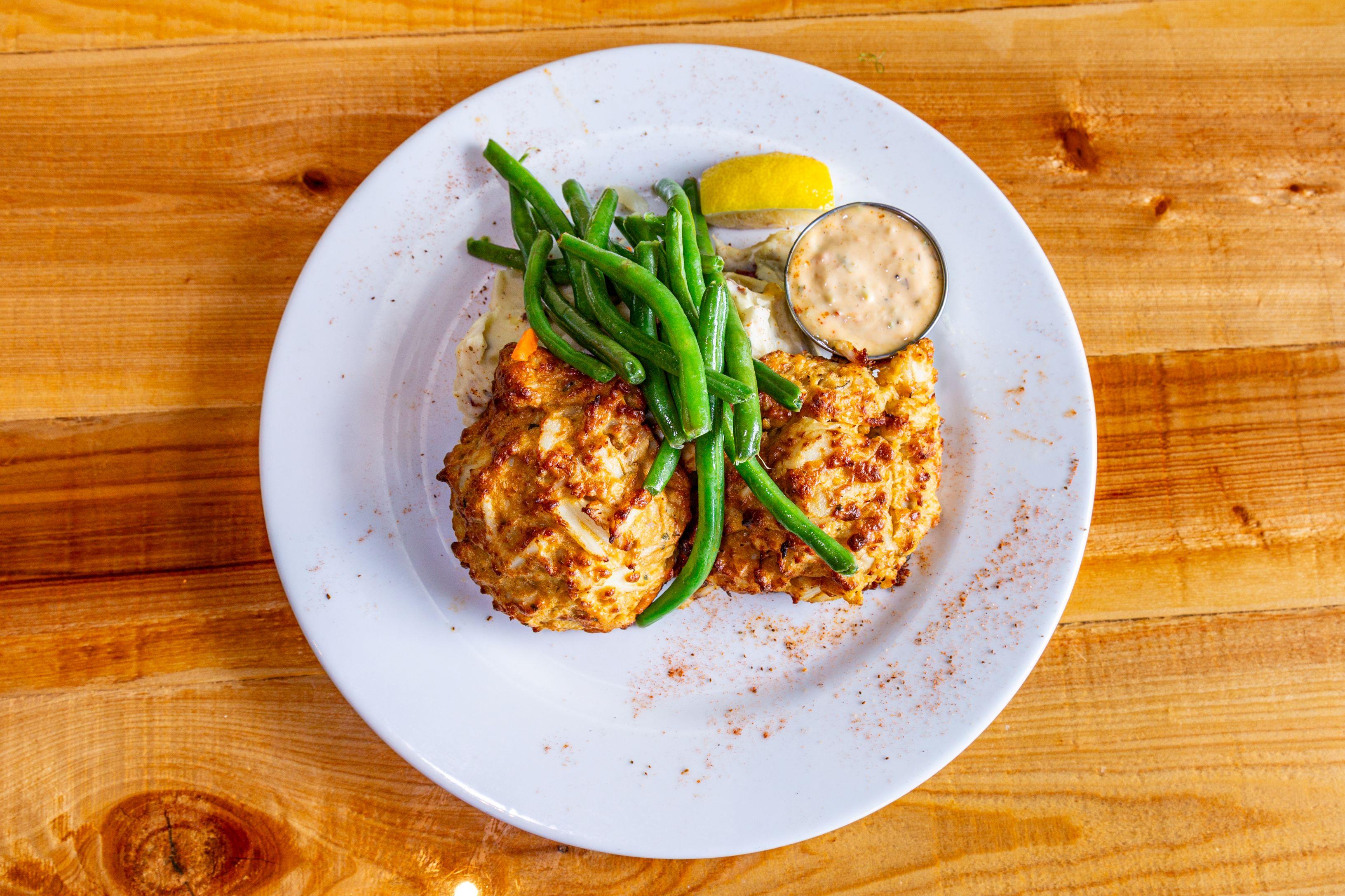 TWIN CRAB CAKE DINNER