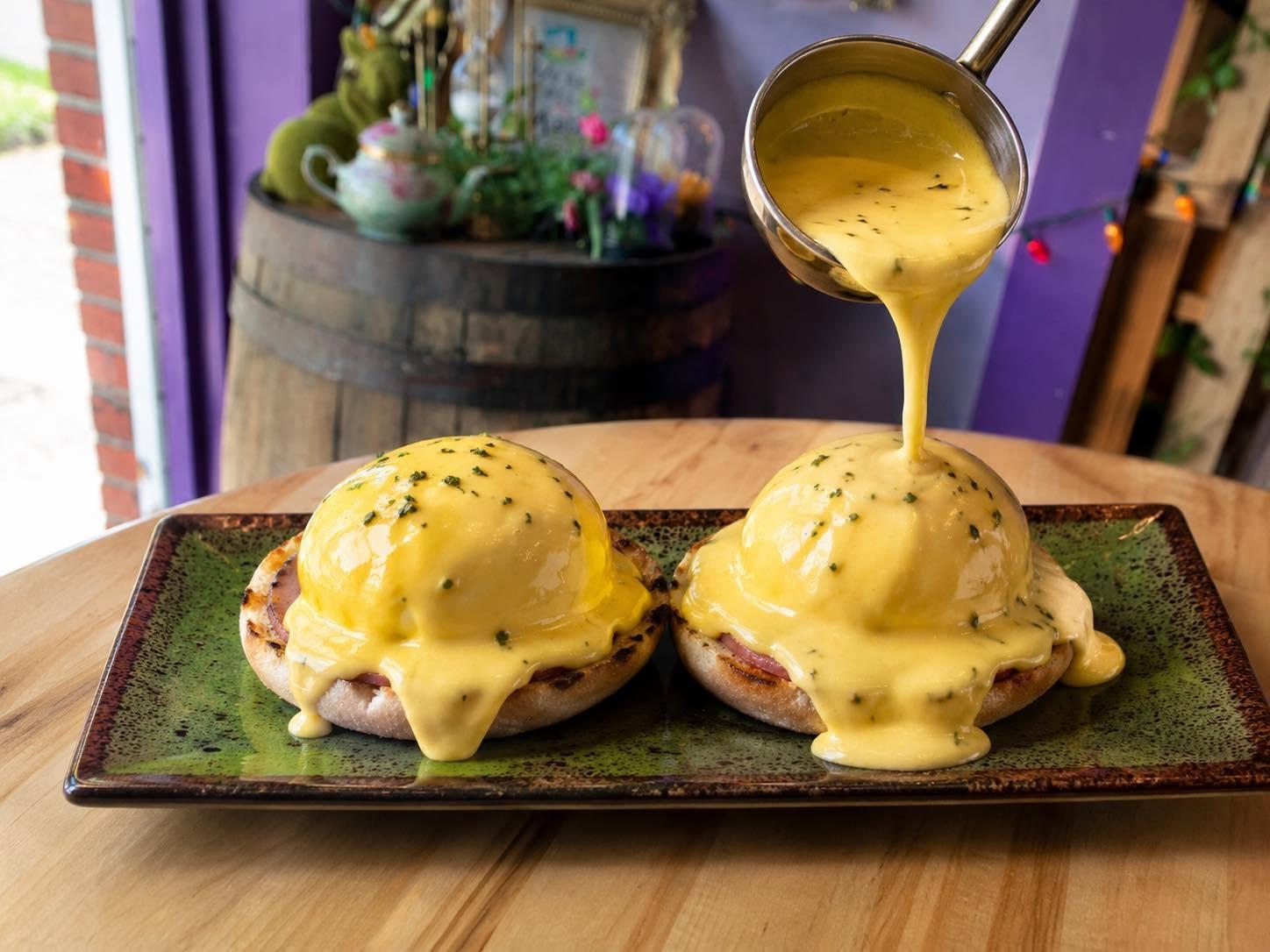 Eggs Benedict