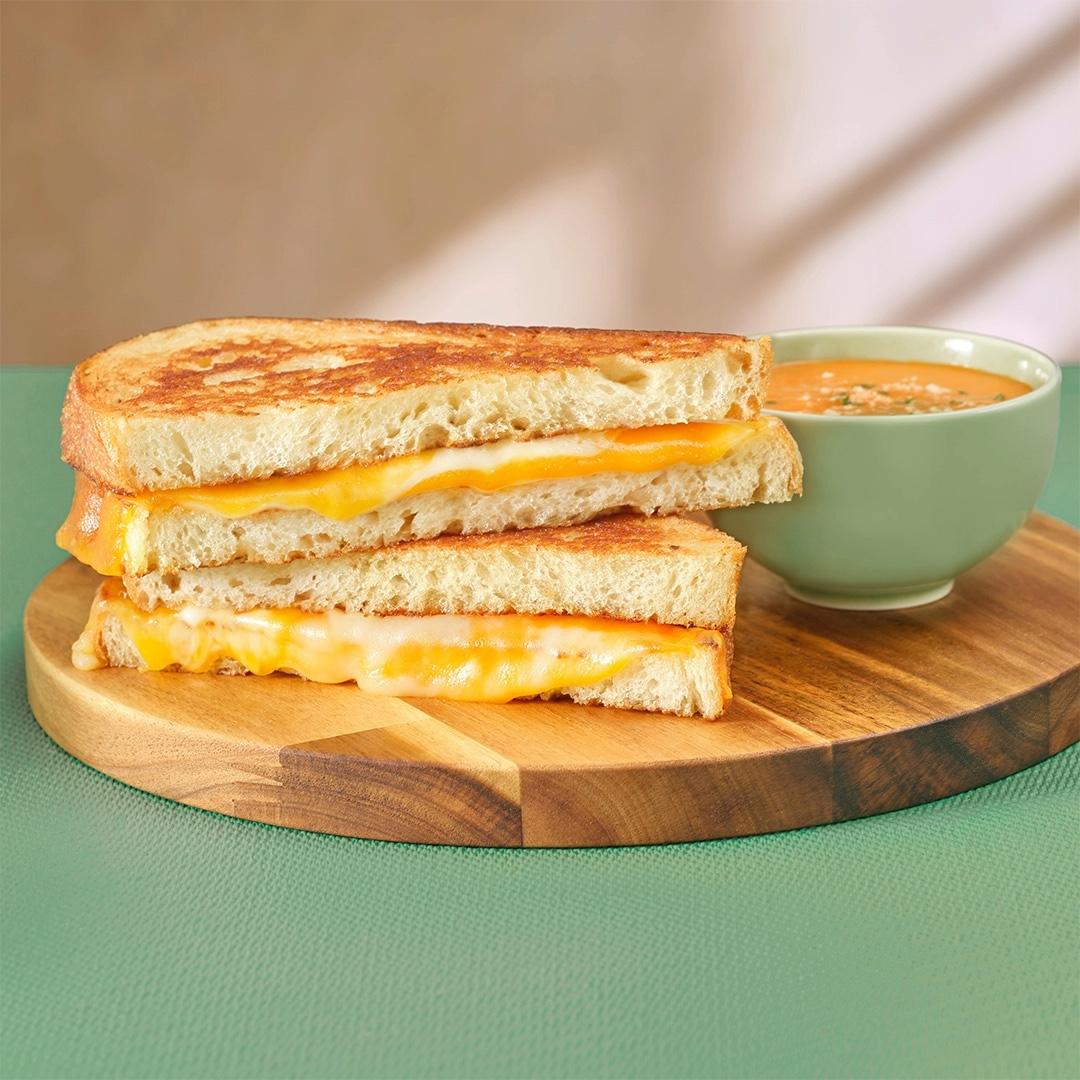 Grilled Cheese & Tomato Bisque