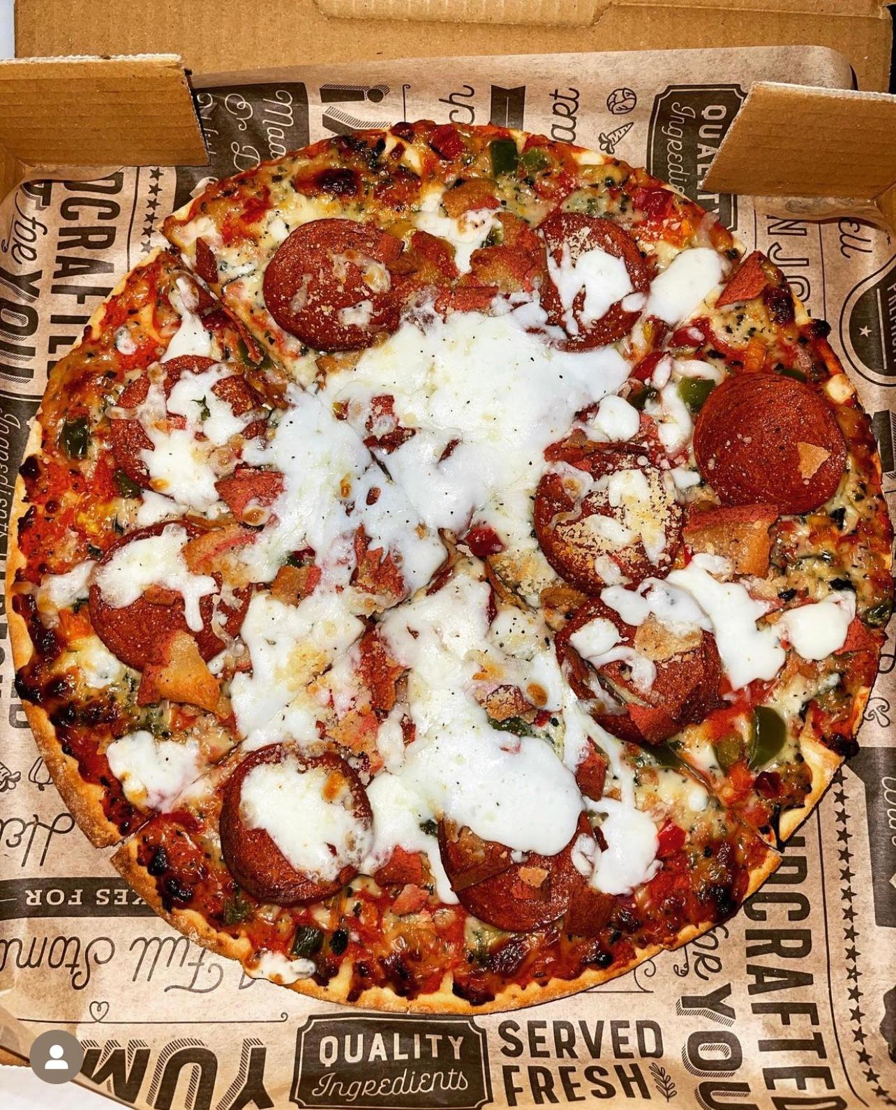 Cauliflower crust "No Meat Lovers" Pizza (Dairy Free Mozzarella)