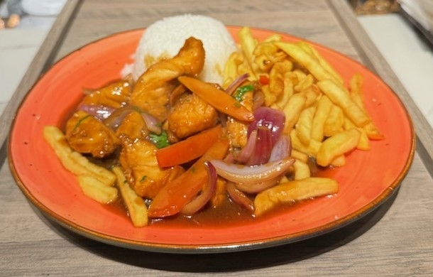 Salmon Saltado