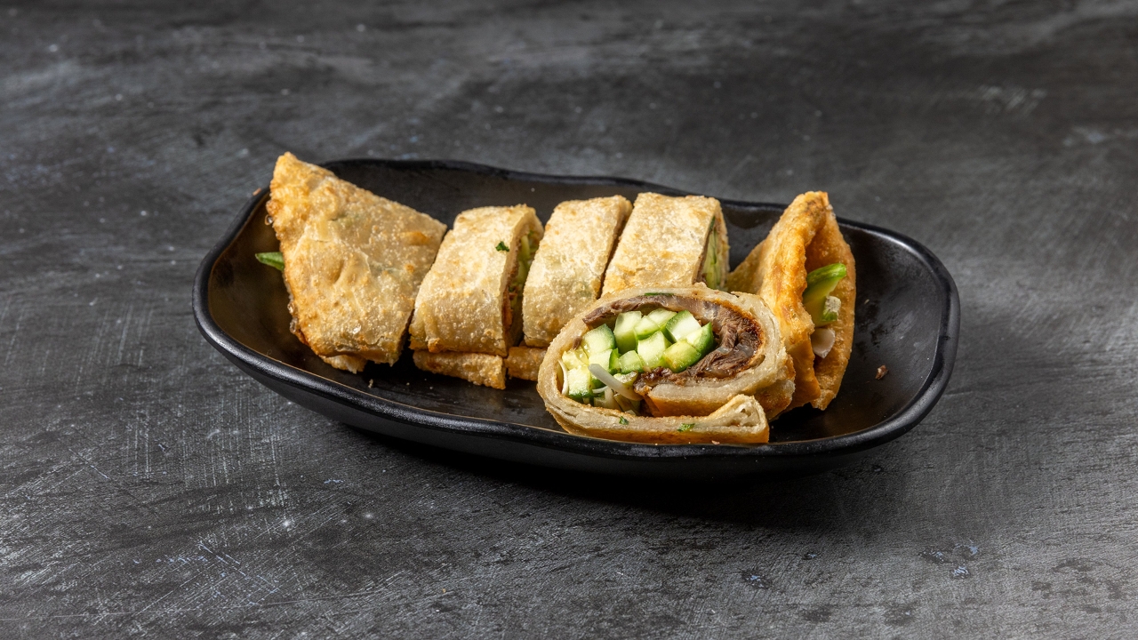 Beef Scallion Pancake Wrap - 牛肉卷饼