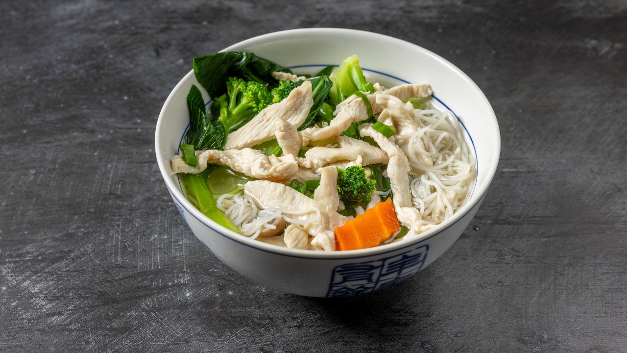 Chicken Rice Noodle Soup - 鸡丝汤米粉 (GF)