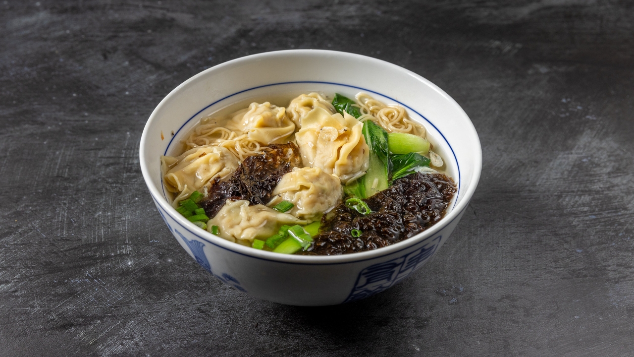 House Special Wonton Noodle Soup - 招牌馄炖汤面