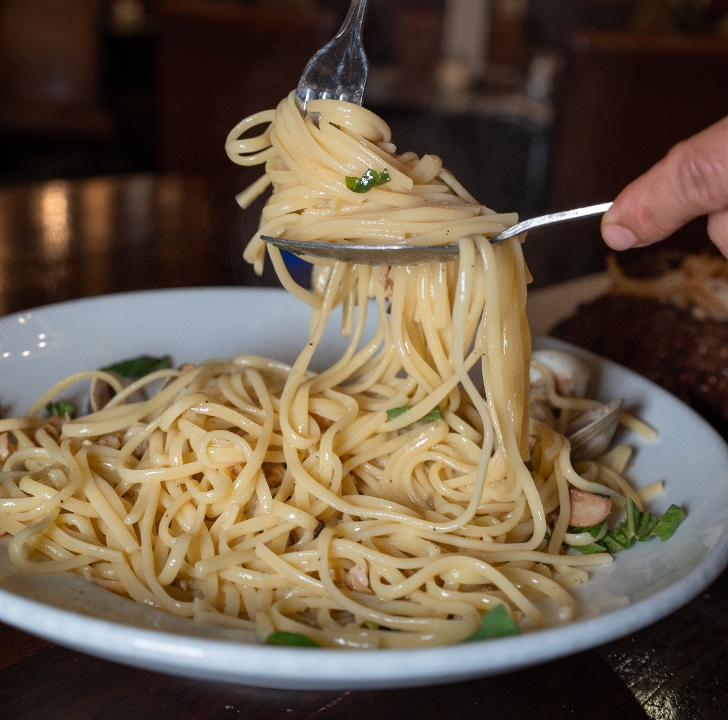 Linguini White Clam Sauce