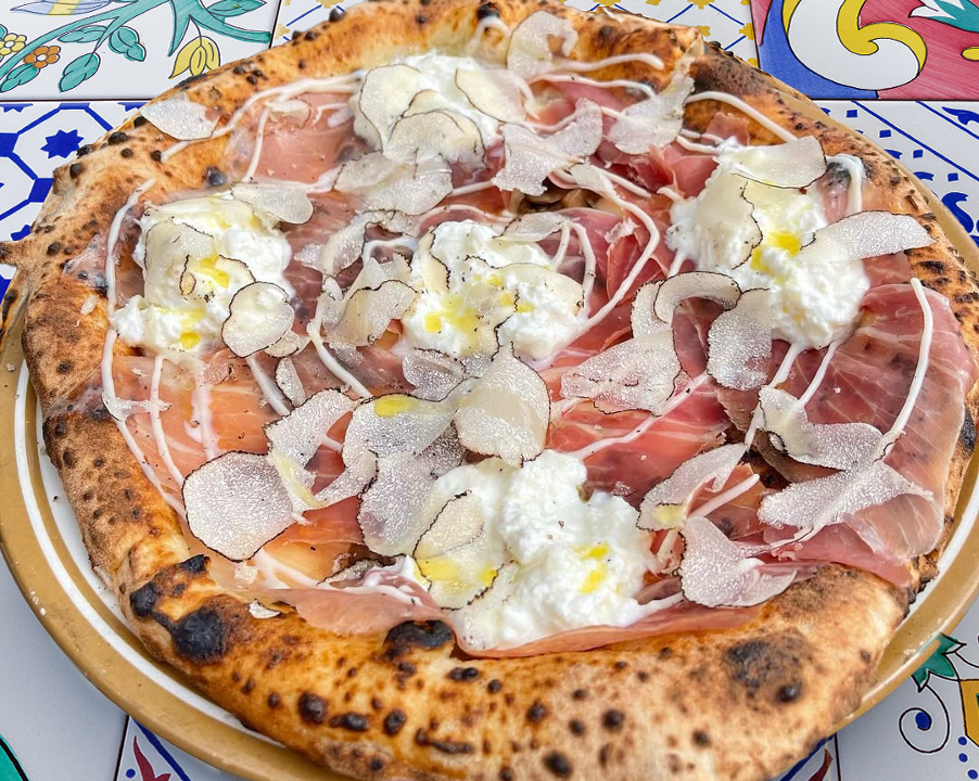Fresh black truffle pizza
